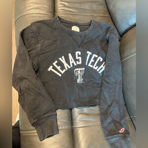 Texas Tech Women’s Cropped Sweatshirt 
Size S 
Cute 
Smokefree